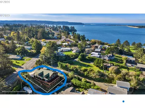 91007 Pigeon Point Loop, Coos Bay, OR 97420