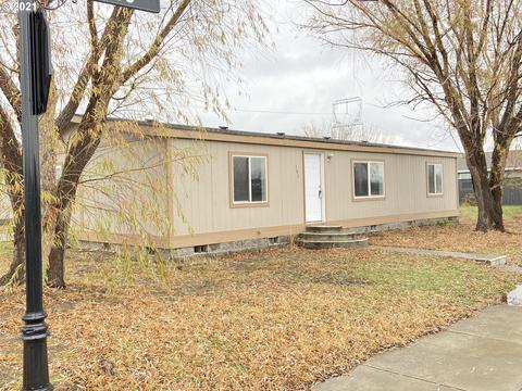 300 Clarence St, Boardman, OR 97818 photo 1