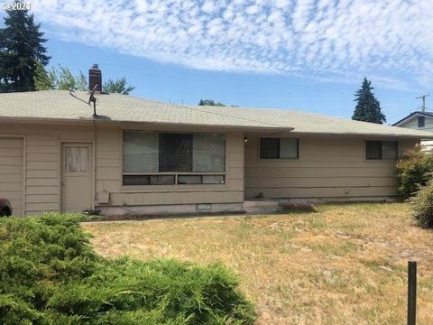 1748 Grove St, Eugene, OR 97404 photo 1