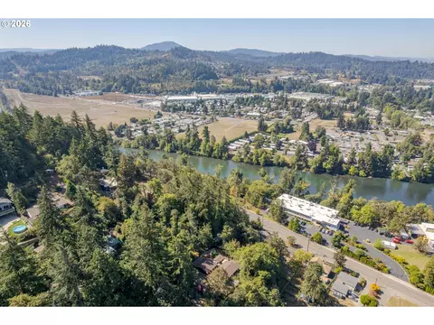 Undisclosed, Springfield, OR 97477 photo 3