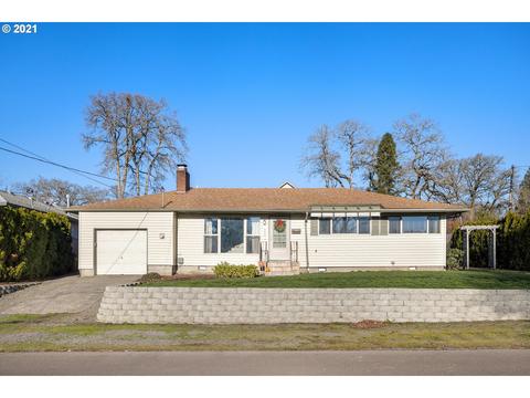 590 E Fairfield St, Gladstone, OR 97027 photo 1