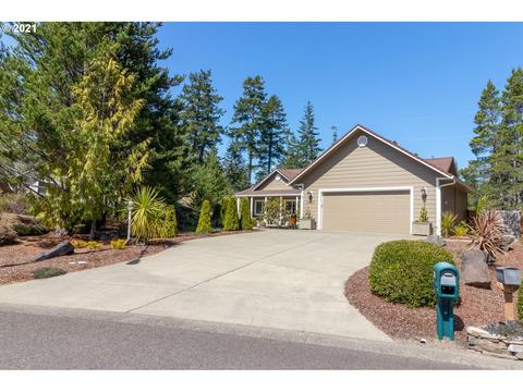 2467 Willow Loop, Florence, OR 97439 photo 1