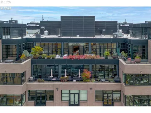 333 NW 9th Ave #1501, Portland, OR 97209