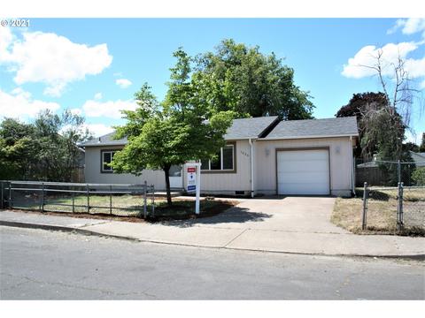 1624 Rainbow Dr, Springfield, OR 97477 photo 1