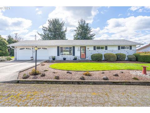 612 E Sunset Ct, Newberg, OR 97132 photo 1
