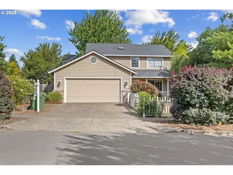 3110 N Princeton St, Newberg, OR 97132