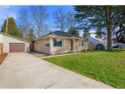 2618 E 26th St, Vancouver, WA 98661