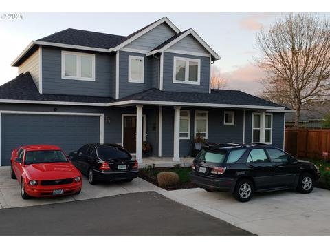 3483 Cabernet Ln, Eugene, OR 97404 photo 1
