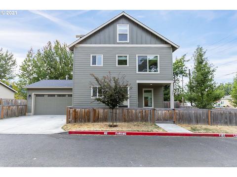 1352 SE 4th St, Gresham, OR 97080 photo 1