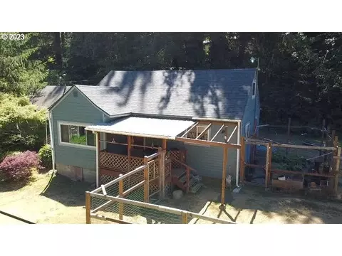 7015 NE Park Ln, Otis, OR 97368