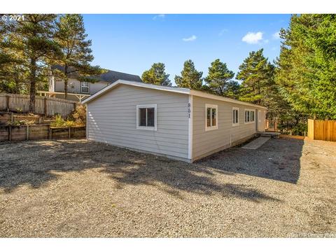 851 Wecoma Loop, Florence, OR 97439 photo 1
