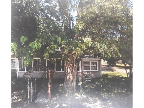 811 E Gerone St, Echo, OR 97826 photo 1