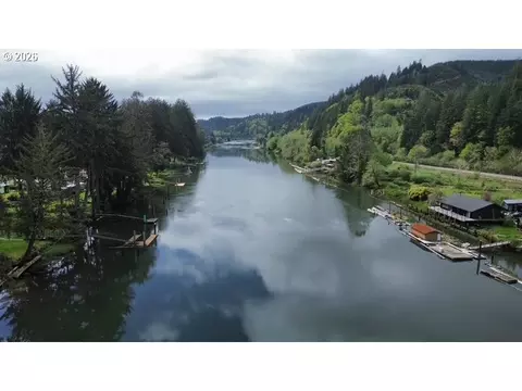 View/Area - 8429 Duncan Island Rd, Mapleton, OR 97453 photo 1 of 13