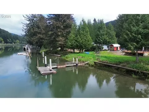 View/Area - 8429 Duncan Island Rd, Mapleton, OR 97453 photo 4 of 13