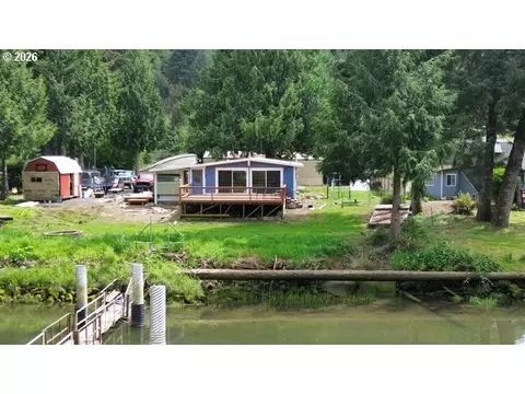 8429 Duncan Island Rd, Mapleton, OR 97453