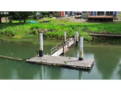 View/Area - 8429 Duncan Island Rd, Mapleton, OR 97453 photo 5 of 13
