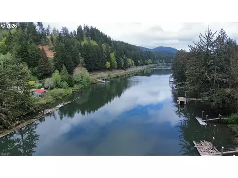 View/Area - 8429 Duncan Island Rd, Mapleton, OR 97453 photo 2 of 13