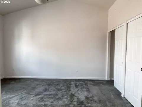 Bedroom - 614 Burghardt Dr, Molalla, OR 97038 photo 3 of 8
