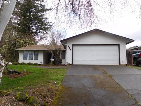 402 NE Oakview Dr, Estacada, OR 97023 photo 1