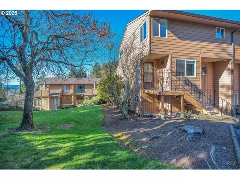 4308 Botticelli St, Lake Oswego, OR 97035