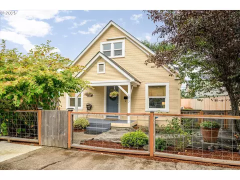 1817 W 9th Pl, Eugene, OR 97402