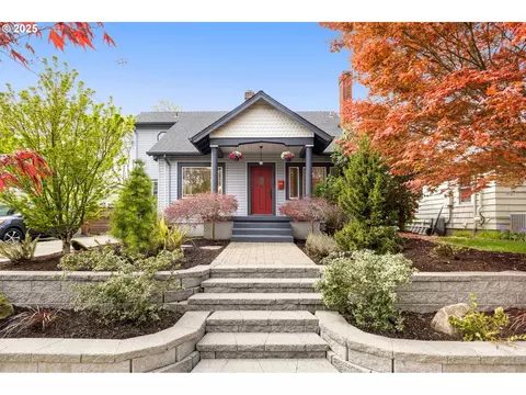 6313 SE 17th Ave, Portland, OR 97202