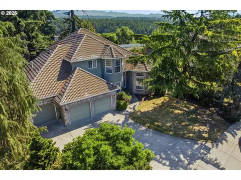 2125 NW 47th Ave, Camas, WA 98607