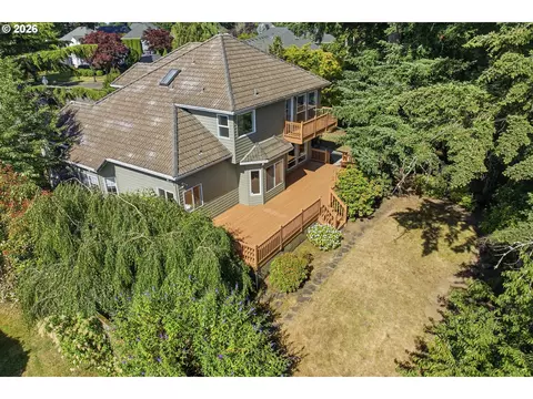 Exterior - 2125 NW 47th Ave, Camas, WA 98607 photo 4 of 9