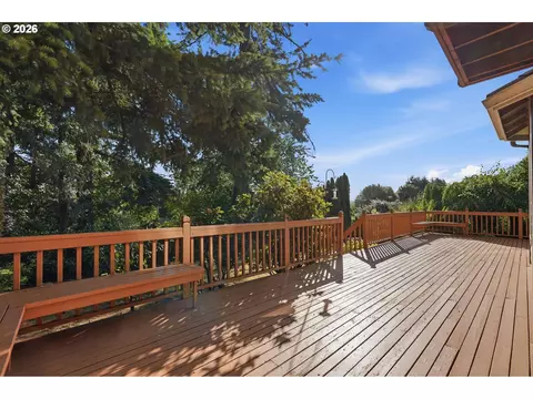 Exterior - 2125 NW 47th Ave, Camas, WA 98607 photo 1 of 9