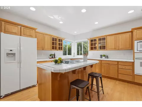 Kitchen - 2125 NW 47th Ave, Camas, WA 98607 photo 1 of 3
