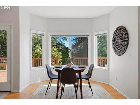 Dining - 2125 NW 47th Ave, Camas, WA 98607 photo 2 of 3