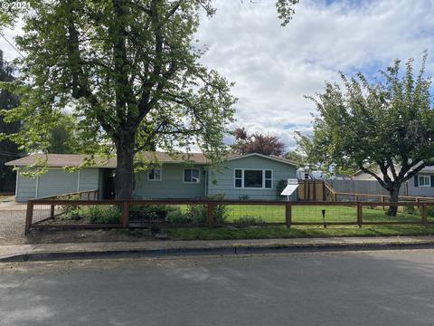 504 38th St, Springfield, OR 97478 photo 1