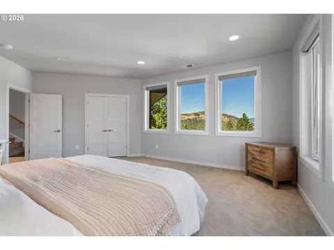 Bedroom - 400 Maya Way, Mosier, OR 97040 photo 6 of 8