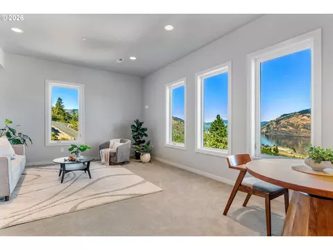 Living - 400 Maya Way, Mosier, OR 97040 photo 3 of 3