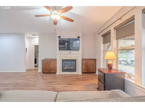 Living - 2156 SW 14th Dr, Gresham, OR 97080 photo 3 of 5