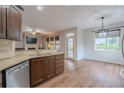 Kitchen - 2156 SW 14th Dr, Gresham, OR 97080 photo 4 of 6