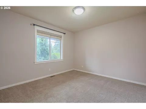 Bedroom - 2156 SW 14th Dr, Gresham, OR 97080 photo 2 of 13