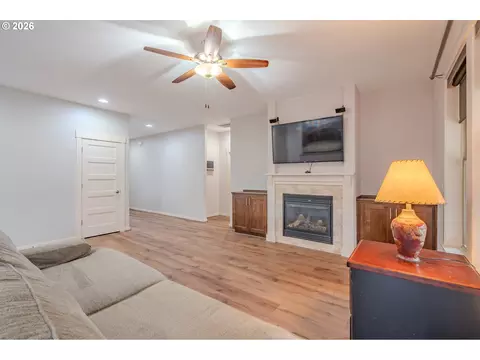 Living - 2156 SW 14th Dr, Gresham, OR 97080 photo 4 of 5