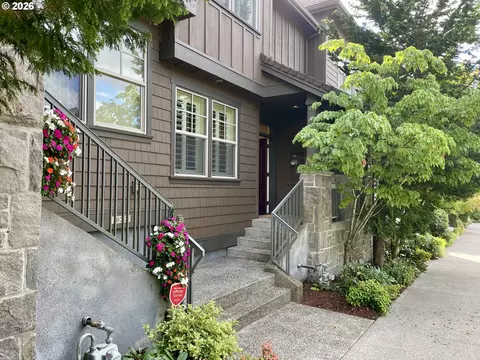 10218 SW Taylor St, Portland, OR 97225