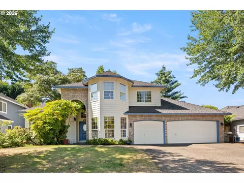 17504 NW Country Dr, Portland, OR 97229
