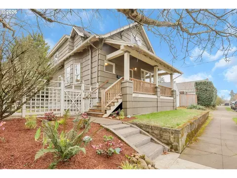2624 NE Sumner St, Portland, OR 97211