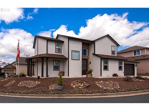 425 Backwater Loop, Sutherlin, OR 97479 photo 1