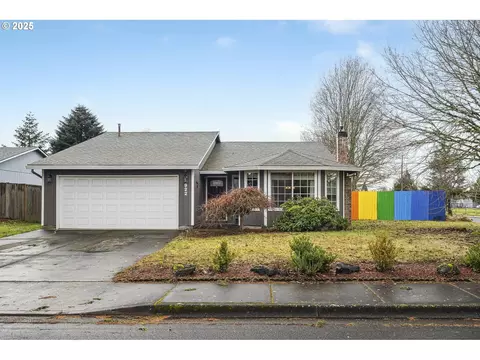 922 NE Lovell St, Hillsboro, OR 97124