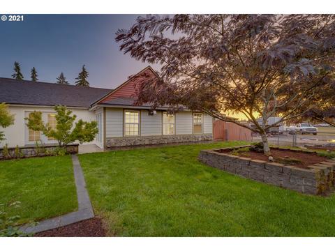 640 E Main St, Molalla, OR 97038 photo 1