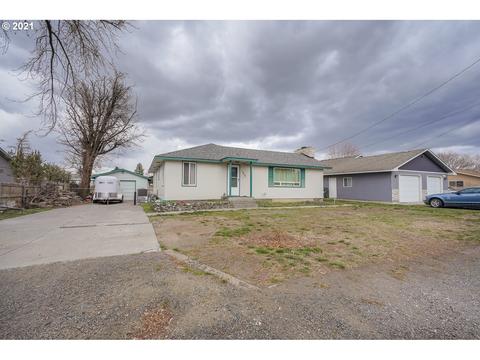 945 E Main St, Hermiston, OR 97838 photo 1