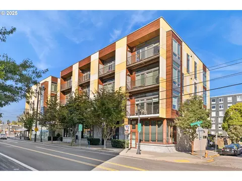 1455 N Killingsworth St #316, Portland, OR 97217