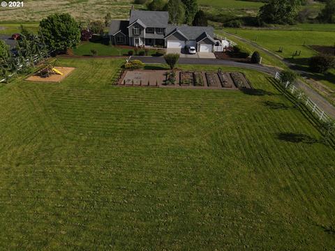 1902 SE Armstrong Dr, Camas, WA 98607 photo 1