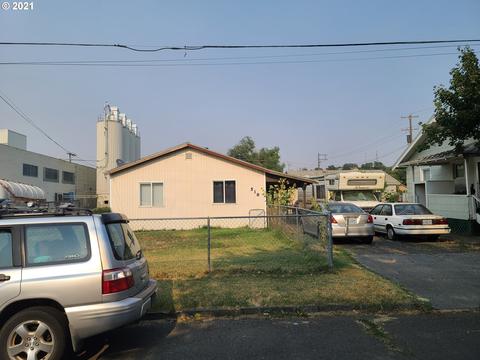 518 SW 5th St, Pendleton, OR 97801 photo 1