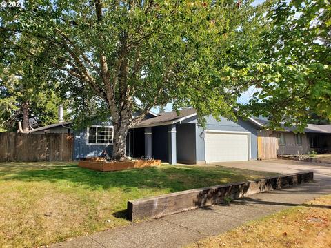 687 64th St, Springfield, OR 97478 photo 1