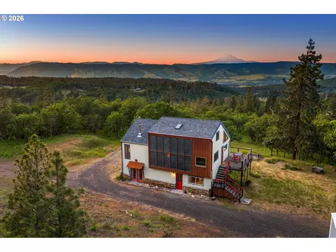 7450 Seven Mile Hill Rd, Mosier, OR 97040